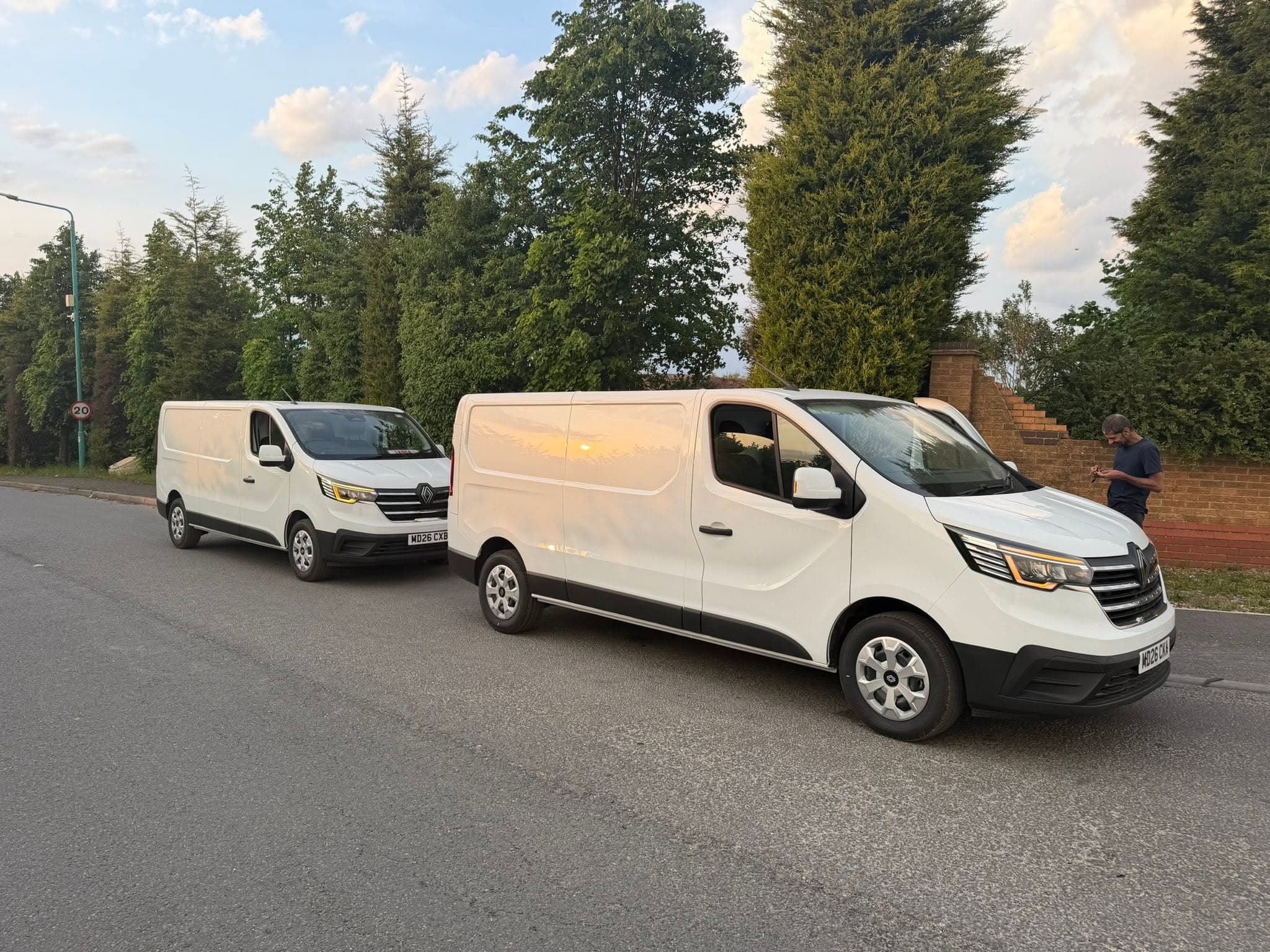 Renault Trafic Trade Plate